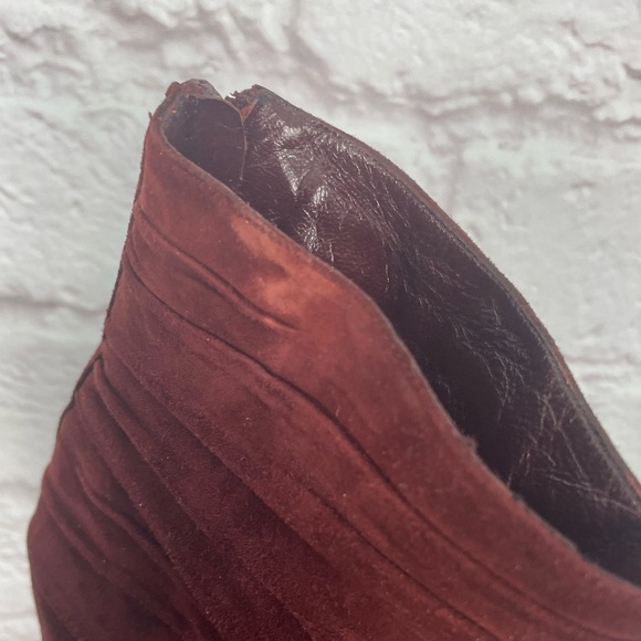 Manolo Blahnik Maroon Suede Ruched Bootie Size 39 - Picture 6 of 14